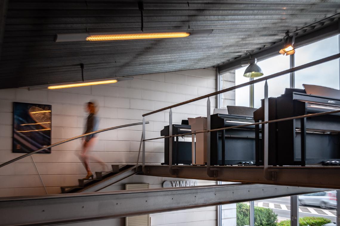 Foto van zaterdag 19 mei 2018 uit Bedrijfsreportage Piano's Van Innis door Paul Winnen