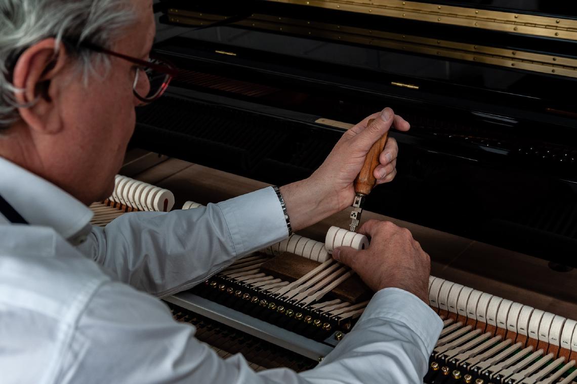 Foto van zaterdag 19 mei 2018 uit Bedrijfsreportage Piano's Van Innis door Paul Winnen